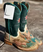 BIRDS OF A FEATHER / MAGICAL HORSES SOLE