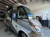 2010 WINNEBAGO VIA 25R