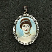 Antique Silver & 14K Yellow Gold  Diamond Portriat Pendant — New Pagoda Specialty