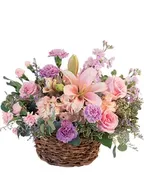 PRETTY WITH PINKS