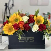 Medellín Box Flower Arrangement | Fleurette D’Amour Katy, TX