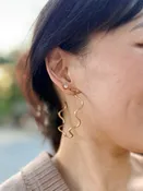 Alma Gold Wavy Hoop Earrings