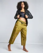 anishka pant