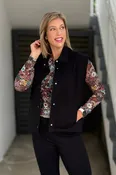 A La Carte Thin Her Snap Front Vest - Black