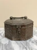 0231 Hand Hammered Antique Metal "Paandaan"