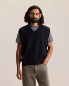 ESSENTIAL V-NECK VEST