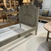 1810Painted Day Bed