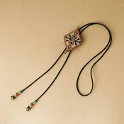 San Antonio - Vintage Beaded Bolo Tie