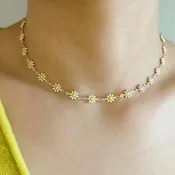 All Around Daisy Necklace
