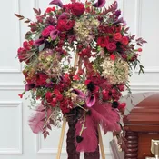 Claret Memorial Wreath