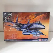 Academy USAF F-15E Strike Eagle 1/72 Model Kit