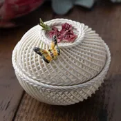 Belleek Pottery | August Flower of the Month Irish Basket Gladiolus