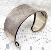 Beautiful Sterling Silver Cuff Bracelet Hallmarked, Mexican 925 CII — Sir Richards Antiques & Fine Art Center ~ Est. 1971