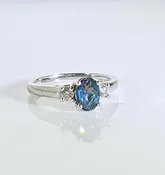10KT White Gold Oval Alexandrite with Diamond accents Ring Size 7