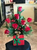 A Present of 8 Roses   CRR8