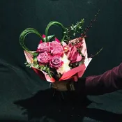 Exquisite Heart-Shaped Pink Roses Bouquet - Perfect for Any Occasion — A1 Flowers