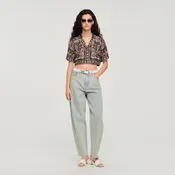 Cropped bandana print shirt