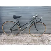 1980s Raleigh Capri 410 Road Bike — Black Steel, 10-Speed, 18" Frame
