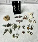 17 Piece Mostly Silver Tone Lot Brooches Pins Earrings