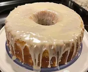 Signature Rum Pound Cake 10"