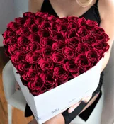 50 PRESERVED ROSES IN A HEART BOX