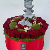Minnie Mouse Love Garden