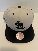 ST LOUIS CARDINALS MITCHELL & NESS FLATBILL SNAPBACK WHITE CROWN BLACK BILL — Hats N Stuff