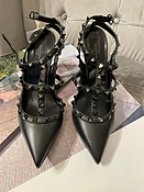 Valentino rock stud pumps (noir)