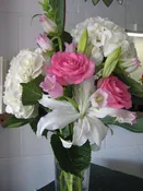 Pink &amp; White Bouquet