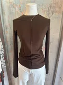 Basic Crewneck Front Seam Top