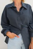 Alysi Modal Button Down