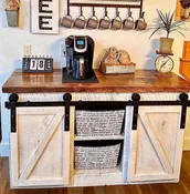 Farmhouse Buffet Console – Medium