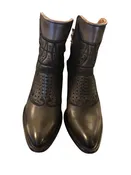 10 CUADRA Boots