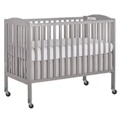 Full Size Crib with Sheets & Mattress Pad