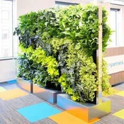 33 Pocket Free-Standing Living Wall System