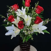 Red Rose & Lily Romance