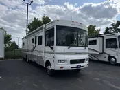 2004 WINNEBAGO SIGHTSEER 35N