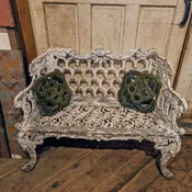 Horseshoe Garden Bench — Aurora Mills