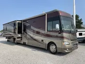 2006 WINNEBAGO ADVENTURER 38T