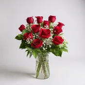 1 Dozen Red Roses – Glass Vase