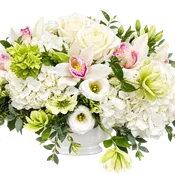 Majestic white centerpiece