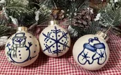 Christmas Ball Ornaments – Feelin Frosty (3 pieces)