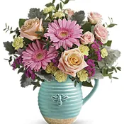 Teleflora's Bee Delighted Bouquet