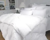 Supremium Baffle Box Light Weight Hungarian Goose Down Comforter (Level 2)