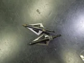 2 Used 100 Grain Hunting Broadheads