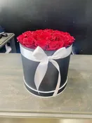 20 Classic Black Box with Red Roses