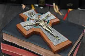 Celtic Wall Crucifix with Green Epoxy 5 1/2''