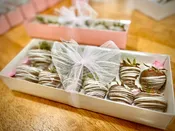 12 Chocolate Covered Strawberries