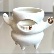 Grace Eun Mi Lee - Egg Seperator