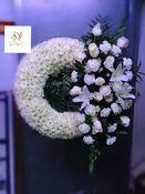 全白色相框花  | All White Photo Wreath
